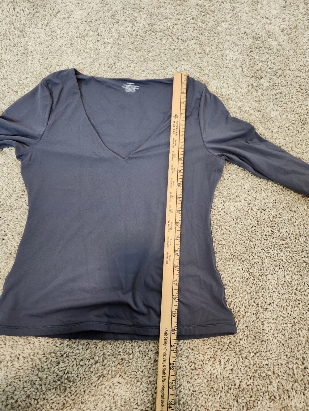 Suuksess Fitted Buttery Soft V-Neck Long Sleeve Top Size Large - Picture 5 of 5